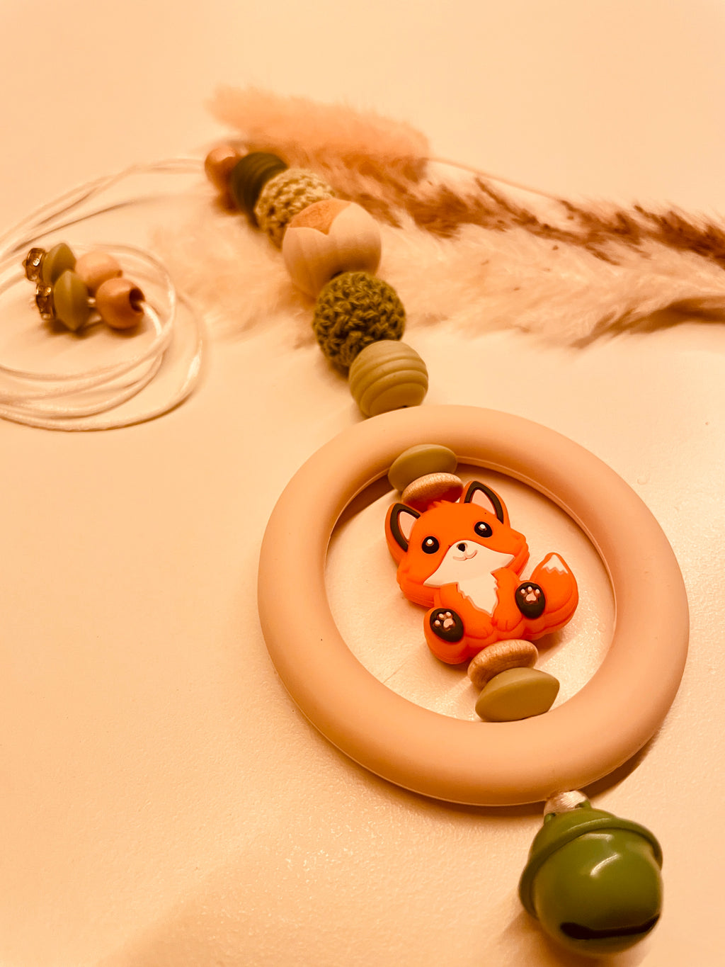 Schnullerkette Kinderwagenkette Greifring Babyschalenanhänger Schlüsselanhänger Fuchs grün beige