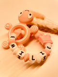 Greifring personalisiert mit Namen mit Schildkröte, rosa weiß, Mädchen, Baby, Geschenk 