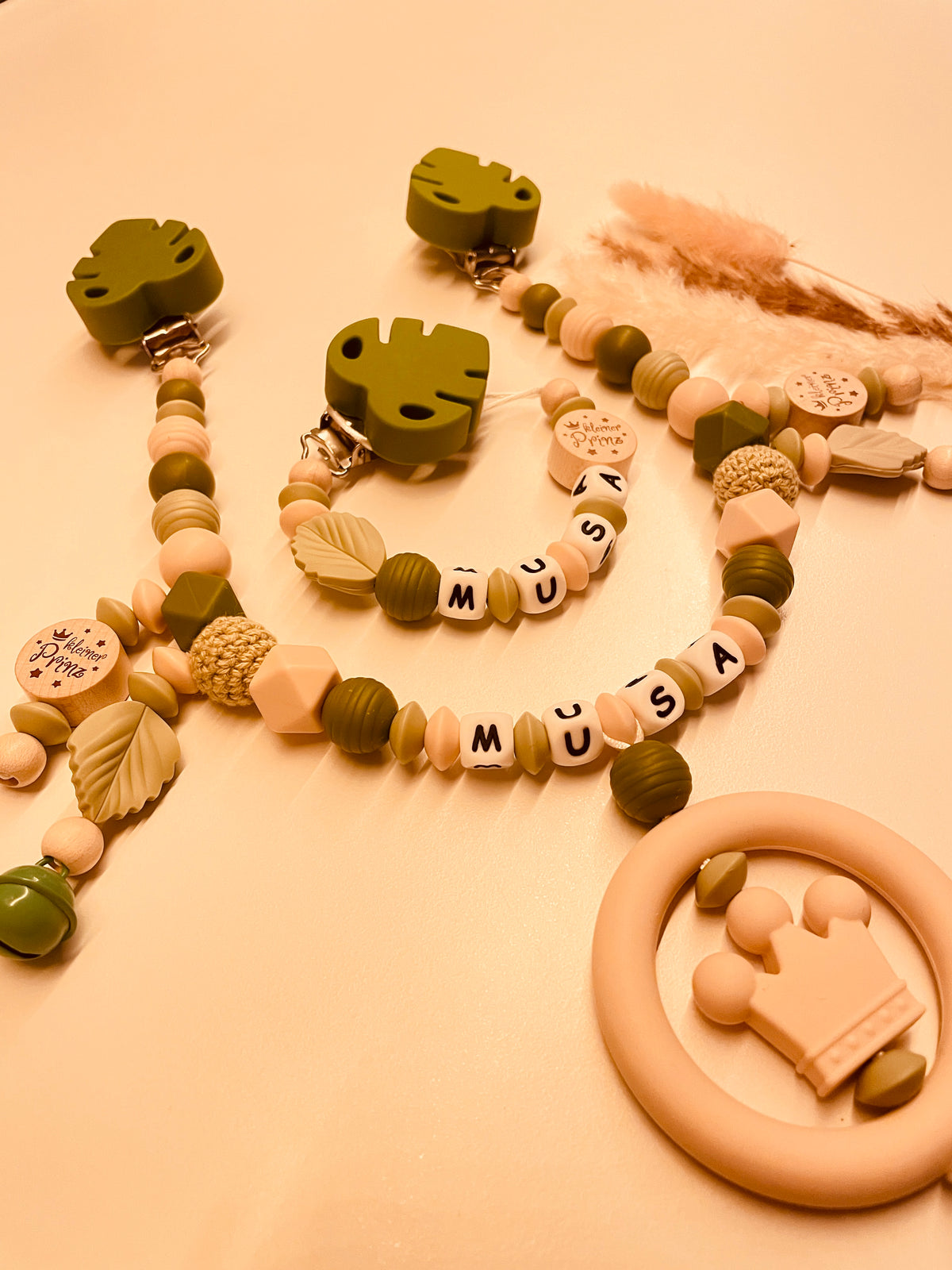 Schnullerkette Kinderwagenkette  kleiner Prinz Blatt grün/beige