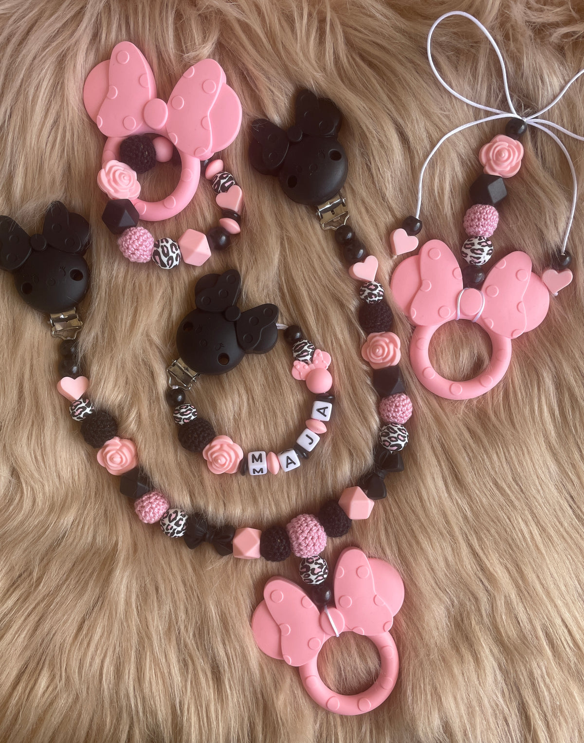 Schnullerkette Maus leo rosa schwarz Set mit Kinderwagenkette Greifring personalisiert Babygeschenk