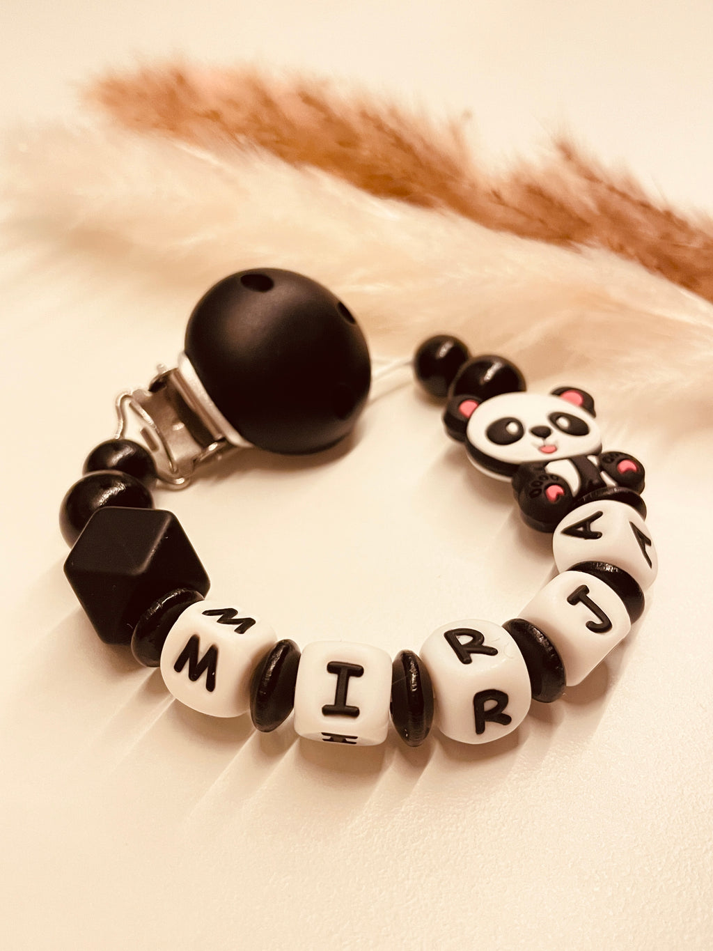 Schnullerkette, Kinderwagenkette, Greifring Panda schwarz