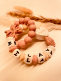Greifring personalisiert Mashallah altrosa beige für Mädchen mit Namen und Silikonring
