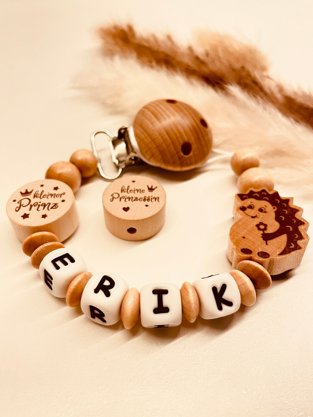 Schnullerkette Igel Prinz oder Prinzessin, personalisiert mit Namen