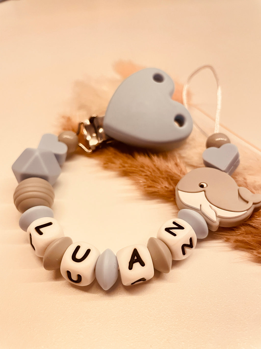Schnullerkette mit Namen personalisiert – Baby Geschenk zur Geburt – individuell Wal blau Junge 