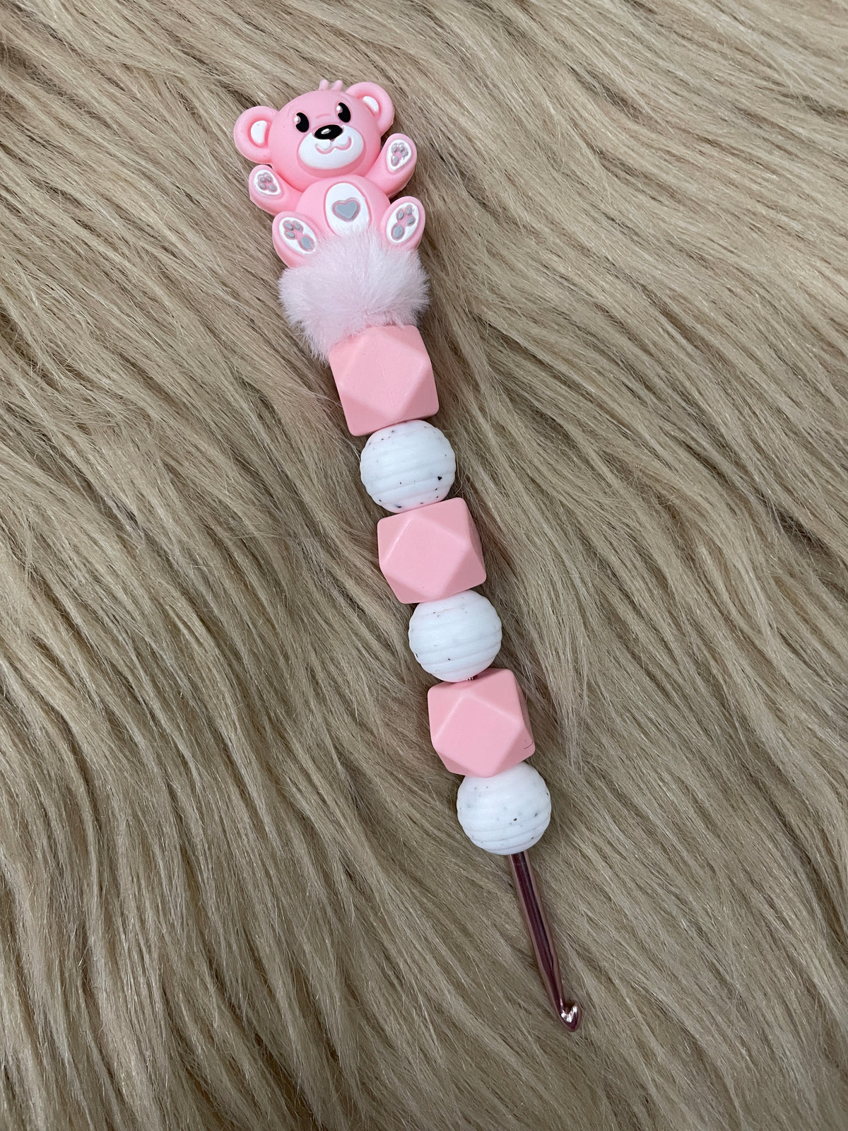 Häkelnadel Bär rosa Silikon ergonomisch Häkelzubehör mit Tiermotiv
