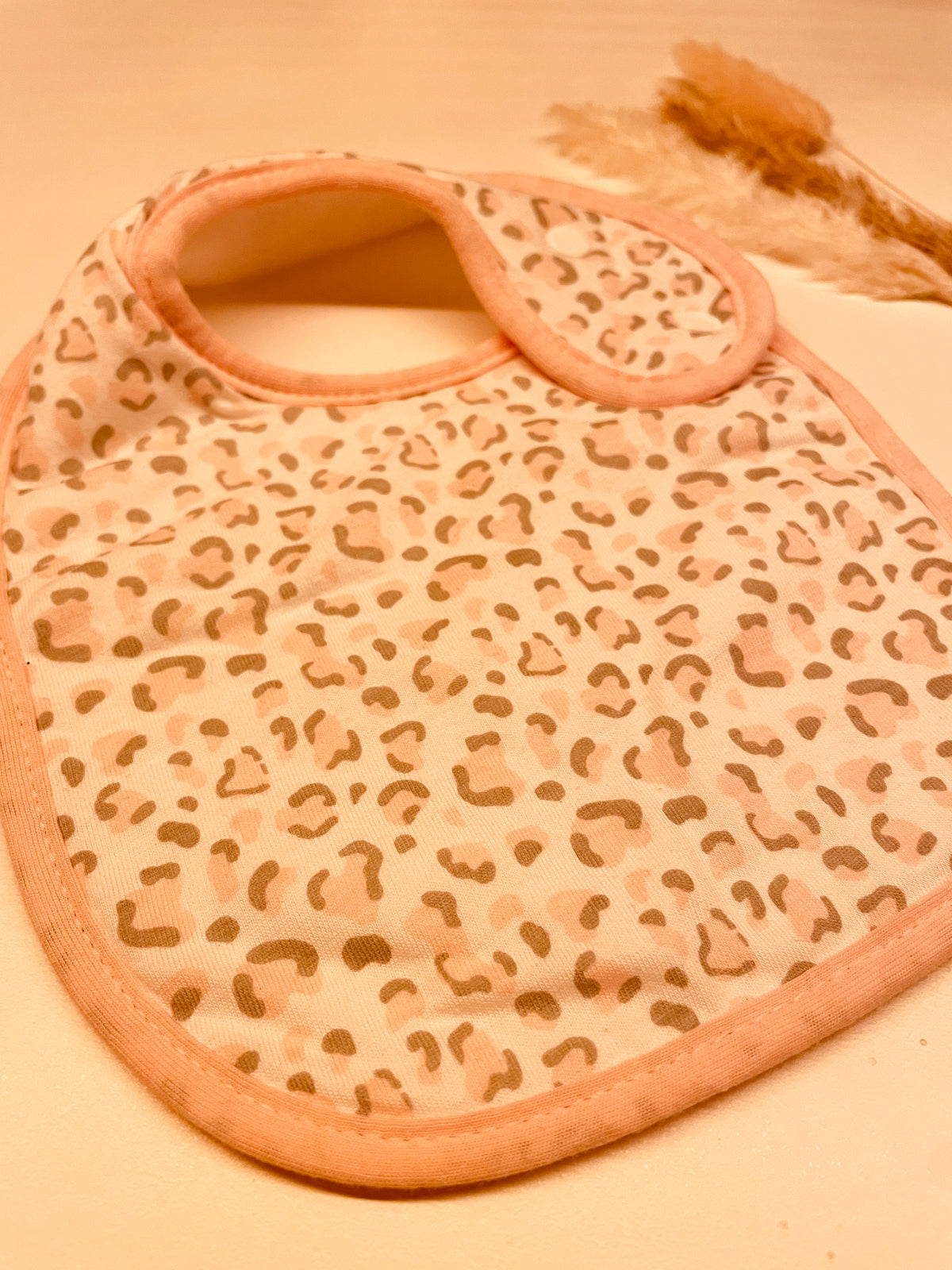 Lätzchen Baby Leo rosa