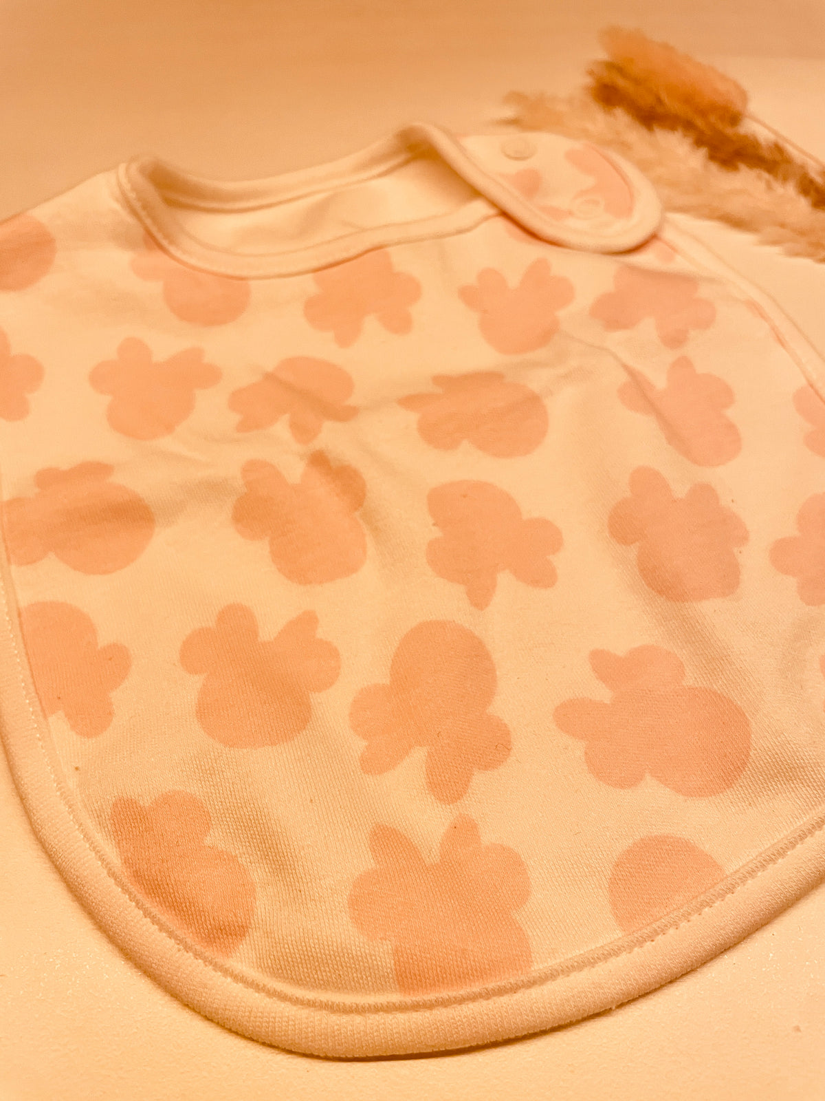 Lätzchen Baby weiß/rosa Maus
