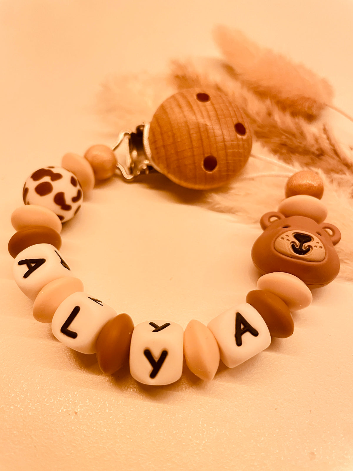 Schnullerkette personalisiert Bär beige braun mit Namen 