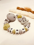 Schnullerkette Elefant grau lint personalisiert handgefertigt Babygeschenk