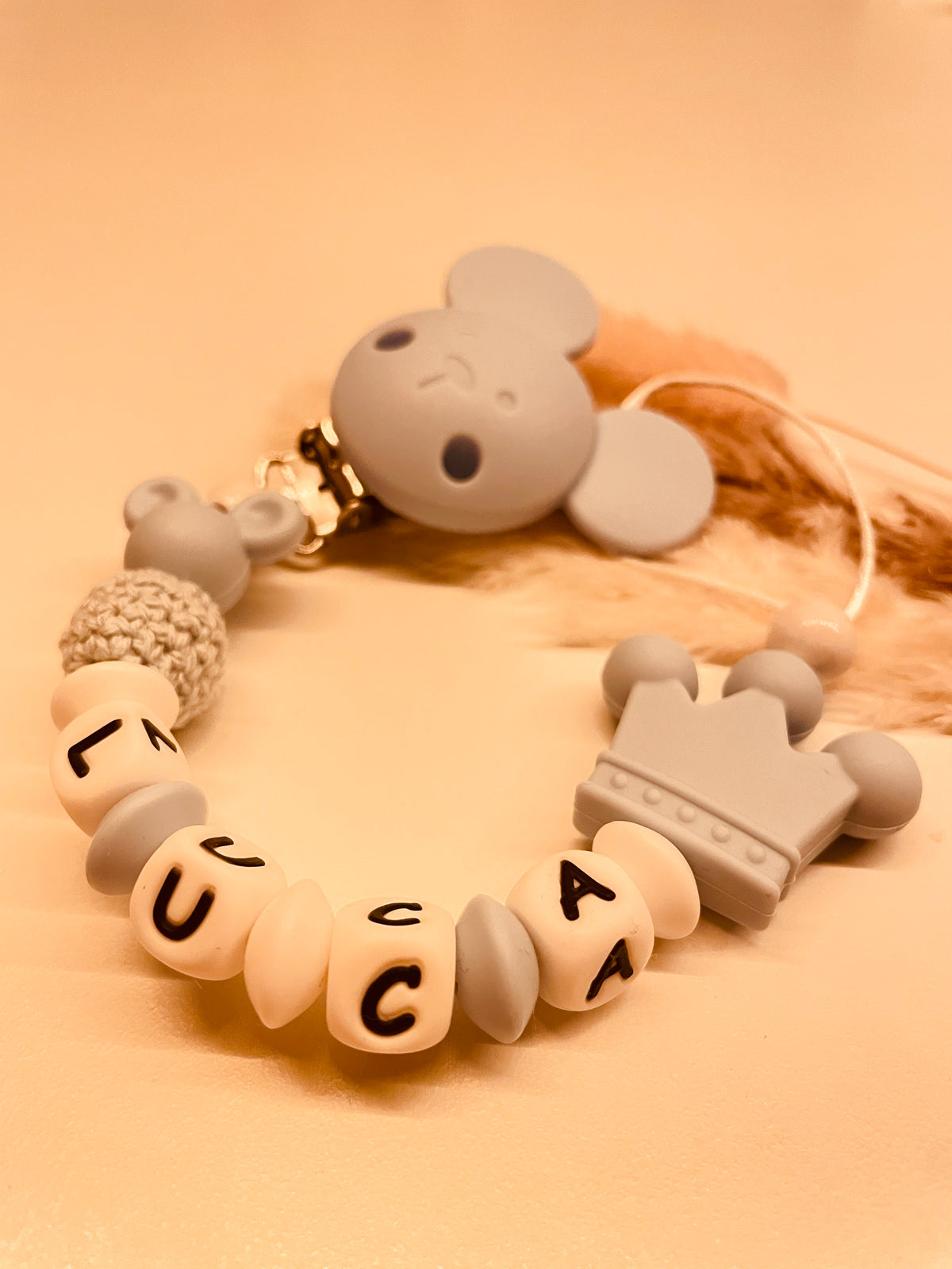 Schnullerkette Maus mit Krone blau weiß personalisiert handgefertigt Babygeschenk Junge