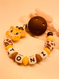Schnullerkette mit Namen personalisiert Giraffe braun gelb Baby Geschenk