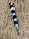 Häkelnadel Panda blau schwarz Silikon ergonomisch Häkelzubehör mit Tiermotiv
