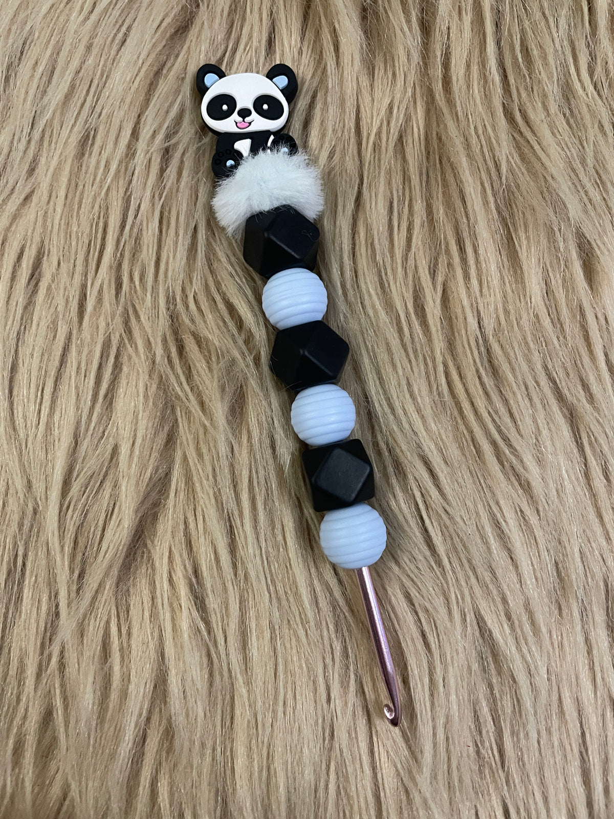 Häkelnadel Panda blau schwarz Silikon ergonomisch Häkelzubehör mit Tiermotiv
