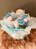 Windeltortenstrauß in blau personalisiert Babygeschenk Junge
