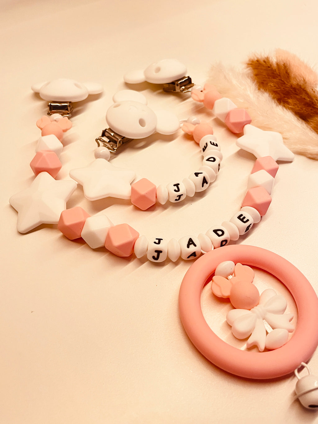 Schnullerkette, Kinderwagenkette Maus mit Stern rosa weiß