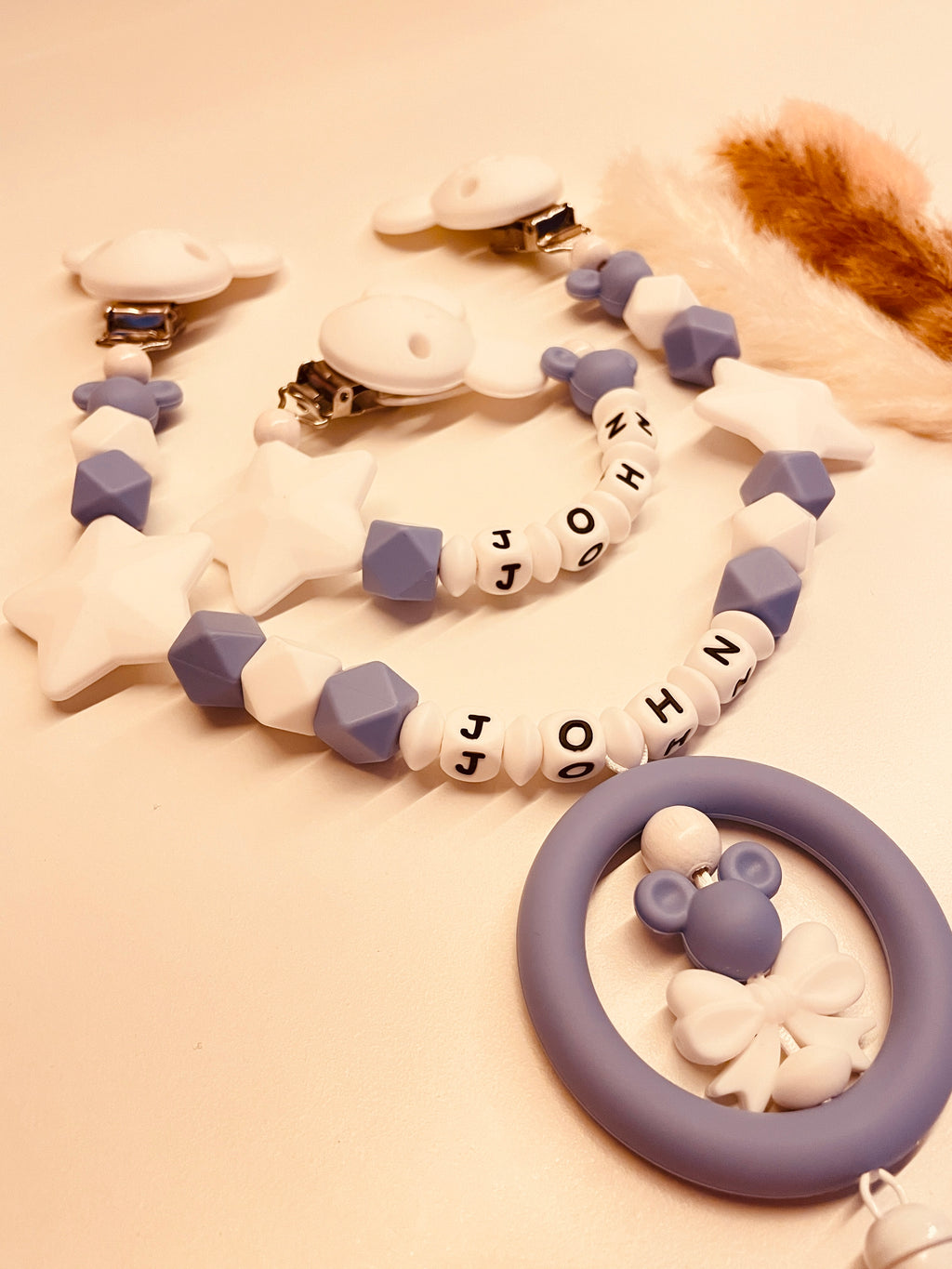 Schnullerkette, Kinderwagenkette Maus mit Stern blau weiß
