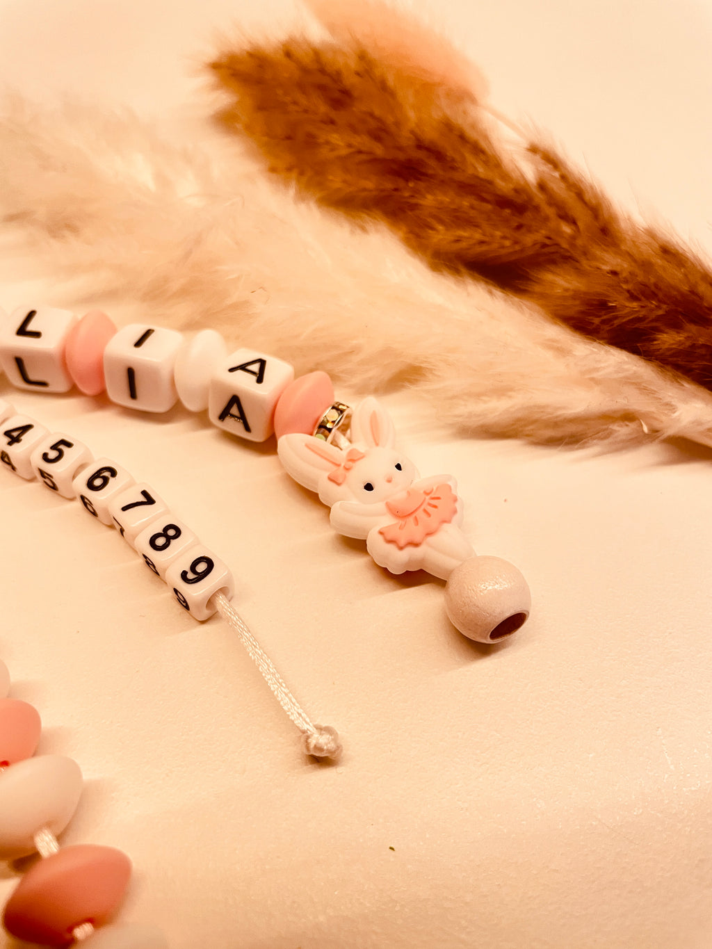 ABC & Rechenkette personalisiert Hase weiß rosa