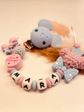 Schnullerkette kleine Prinzessin mit Häkelmaus rosa blau mit Anhänger